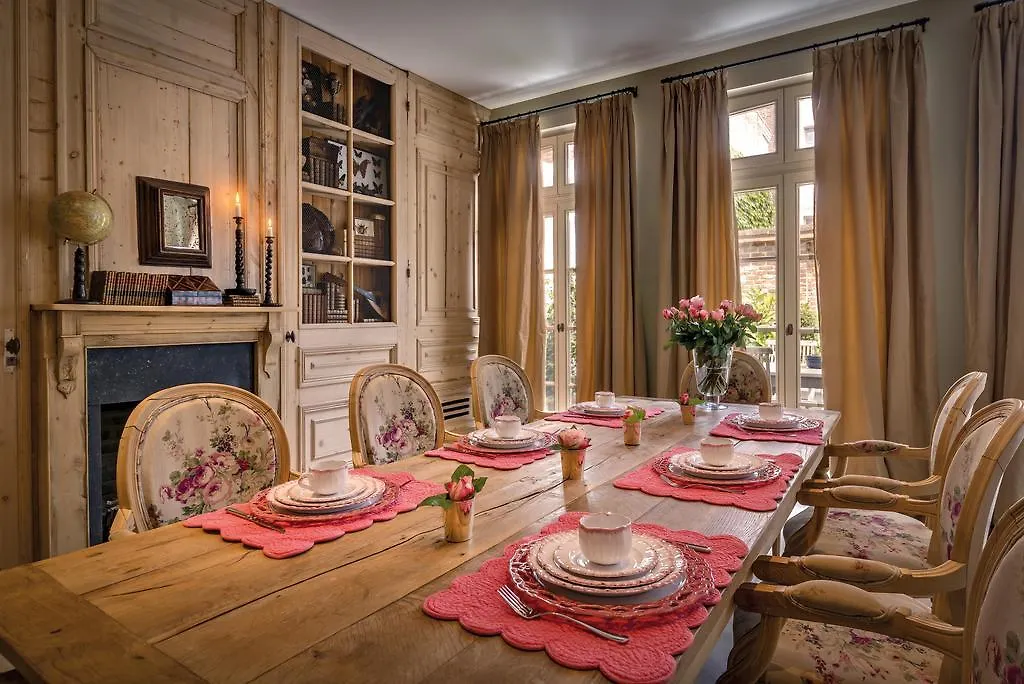 B&B Maison Le Dragon Bruges Bed & Breakfast